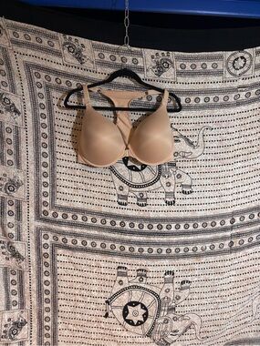 Victoria's Secret Body By Victors Light Padding Front Closure Racer Back 40DDD/F